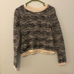 Gap Kids black and cream sweater. Size XXL